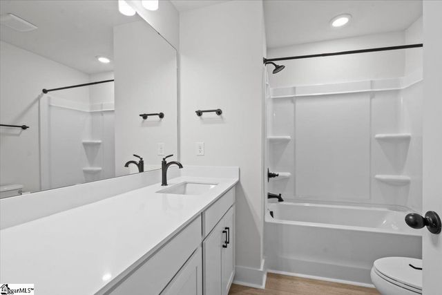 541 W Norvell Court, Spartanburg, SC 29307