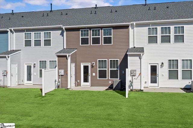 541 W Norvell Court, Spartanburg, SC 29307