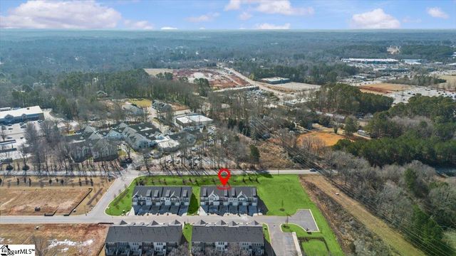 541 W Norvell Court, Spartanburg, SC 29307