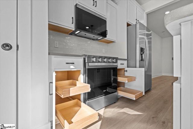 541 W Norvell Court, Spartanburg, SC 29307