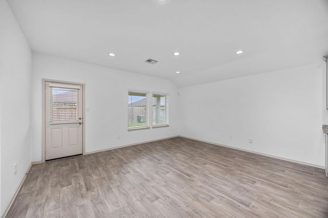 1108 Sundown Prairie Dr, Sealy, TX 77474