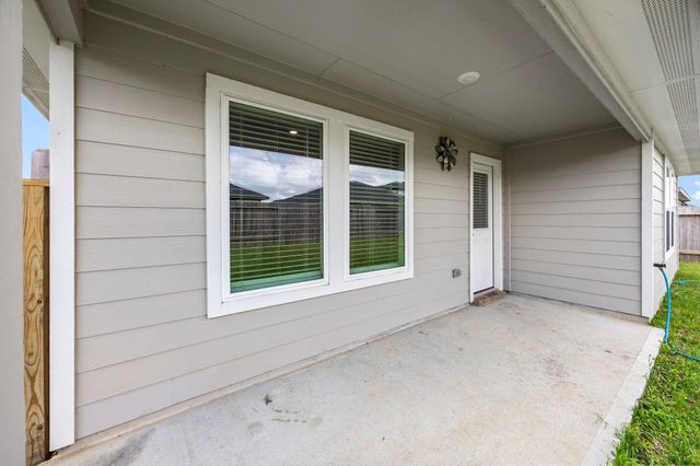 1108 Sundown Prairie Dr, Sealy, TX 77474