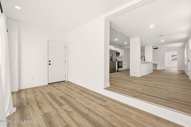 3209 Taylor Blvd, Louisville, KY 40215