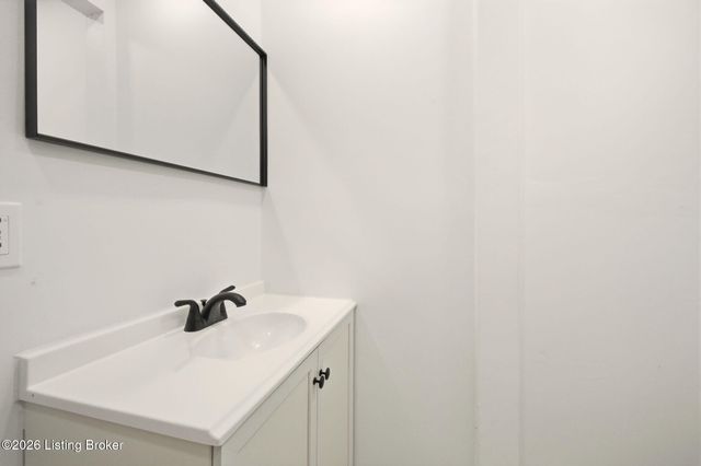 3209 Taylor Blvd, Louisville, KY 40215