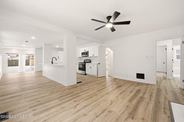 3209 Taylor Blvd, Louisville, KY 40215