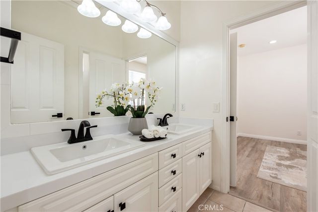 20 wedgewood, Irvine, CA 92620
