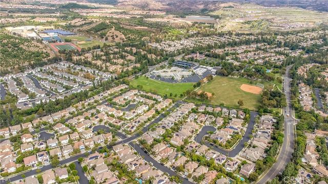 20 wedgewood, Irvine, CA 92620