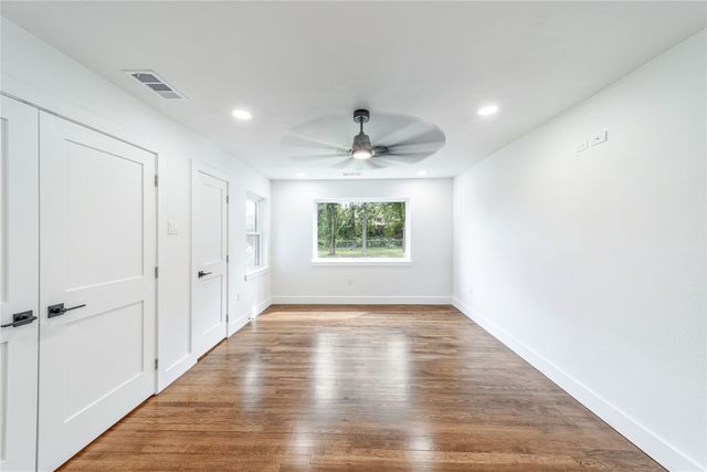 932 Treasure Road, Garland, TX 75041