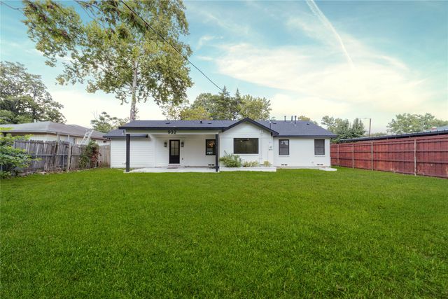 932 Treasure Road, Garland, TX 75041