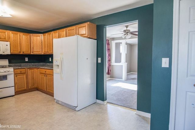 418 15th Street, Port Huron, MI 48060