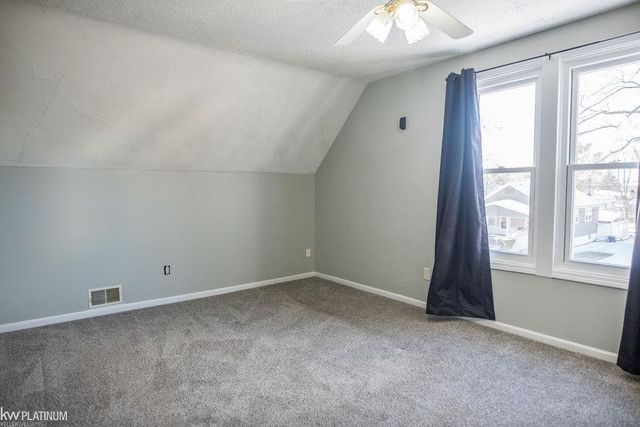 418 15th Street, Port Huron, MI 48060