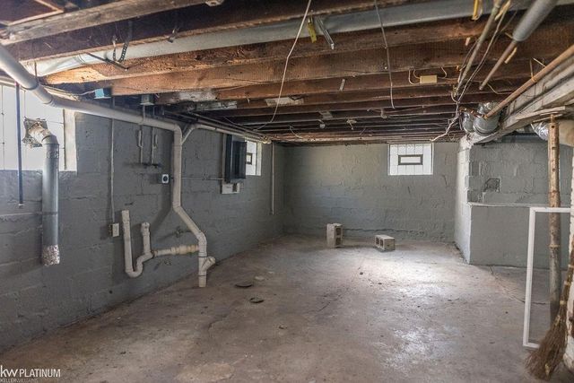 418 15th Street, Port Huron, MI 48060