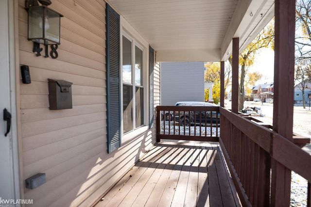 418 15th Street, Port Huron, MI 48060