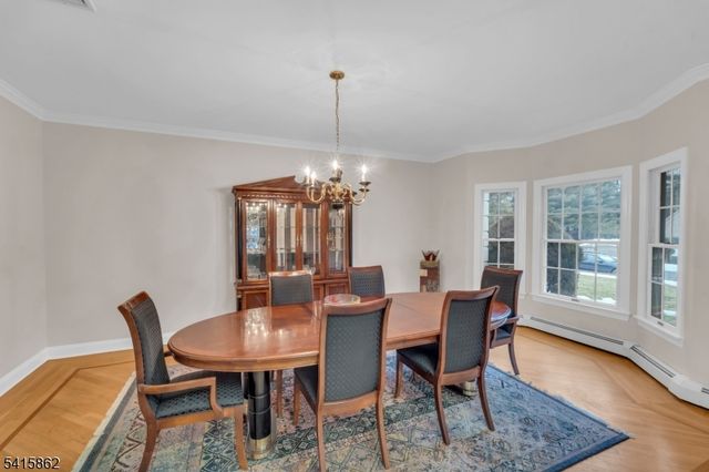 1 Sherwood Ct, Old Tappan Boro, NJ 07675