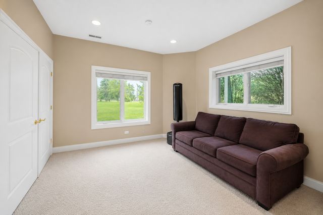 632 Philip Drive, Bartlett, IL 60103