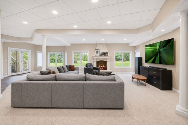 632 Philip Drive, Bartlett, IL 60103