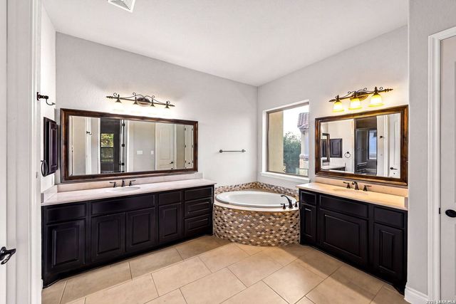 25207 Estancia Cir,, San Antonio, TX 78260