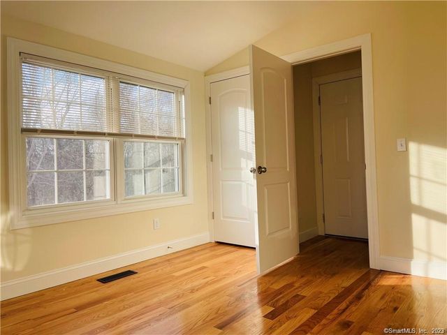 31 Brainerd Road 1, Branford, CT 06405