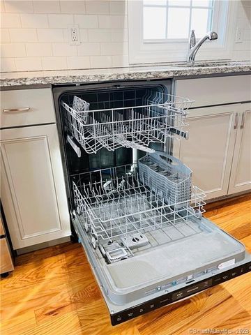 31 Brainerd Road 1, Branford, CT 06405