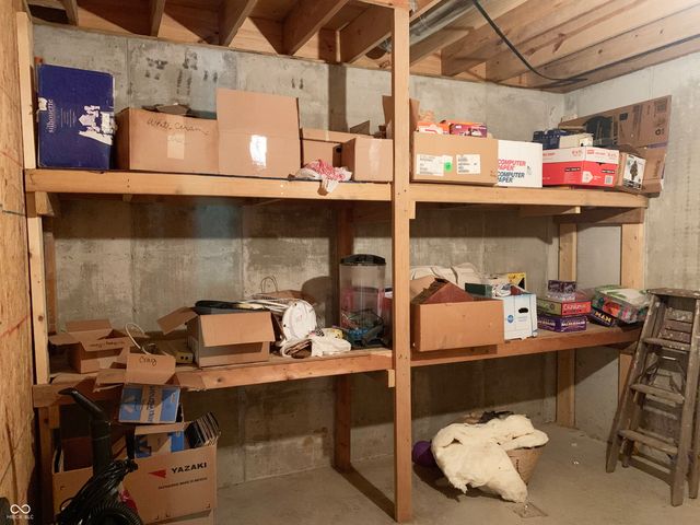1873 S Lee Kay Drive, Rockville, IN 47872