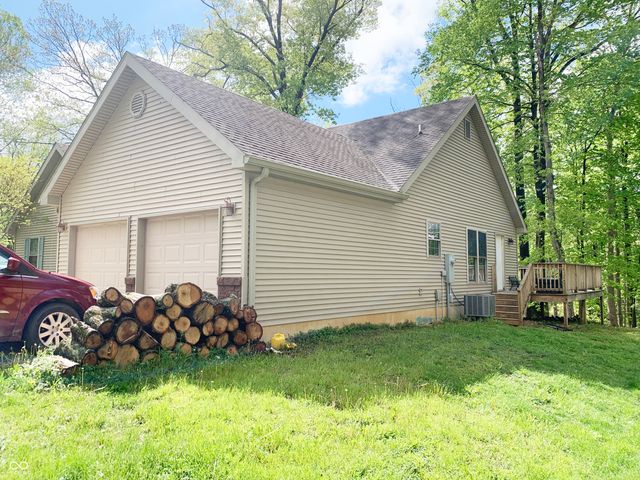 1873 S Lee Kay Drive, Rockville, IN 47872