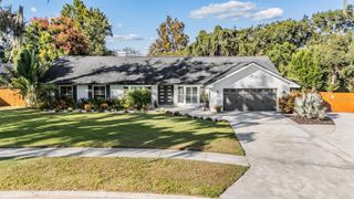 2516 LAURELWOOD LANE, Valrico, FL 33596