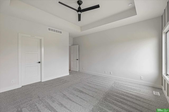 10019 Prospect Street, Papillion, NE 68046