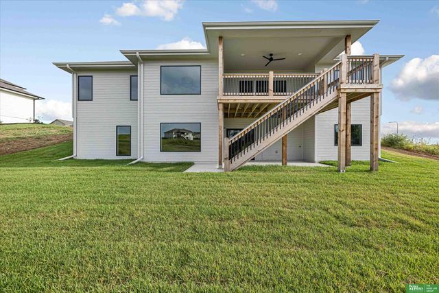 10019 Prospect Street, Papillion, NE 68046