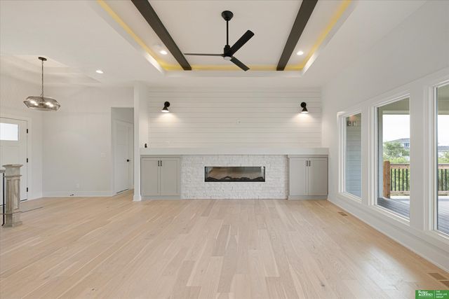 10019 Prospect Street, Papillion, NE 68046