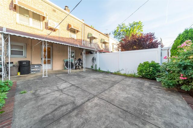 53-74 62nd Street, Maspeth, NY 11378