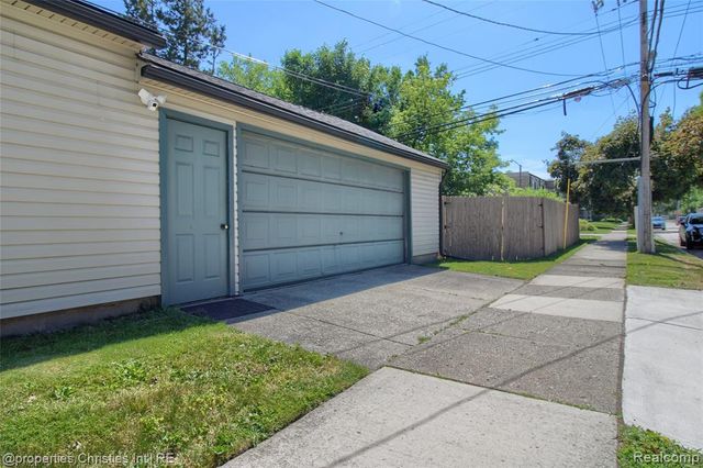 3143 Prairie Avenue, Royal Oak, MI 48073