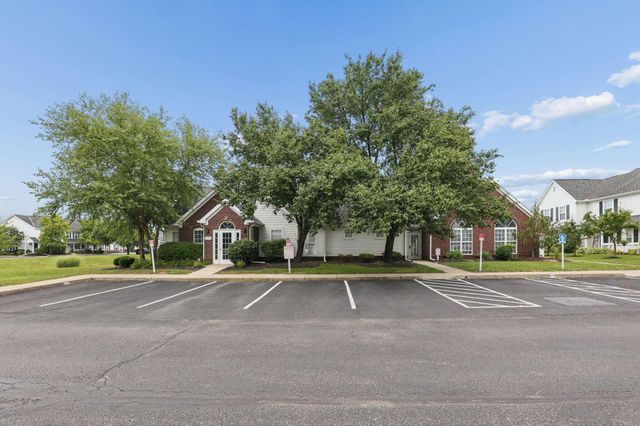 707 Pondview Drive, 36, Grove City, OH 43123