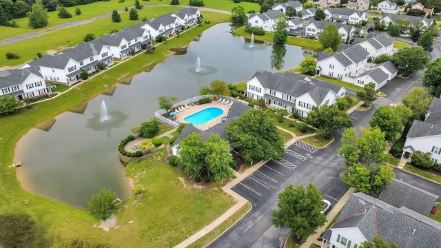 707 Pondview Drive, 36, Grove City, OH 43123