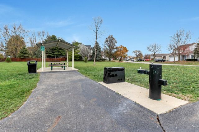 707 Pondview Drive, 36, Grove City, OH 43123