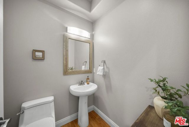 5727 Camellia Avenue 108, North Hollywood, CA 91601