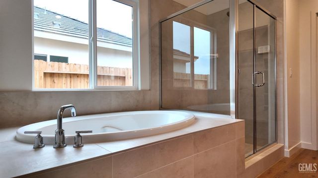 7408 Cryosphere Street, Bakersfield, CA 93311