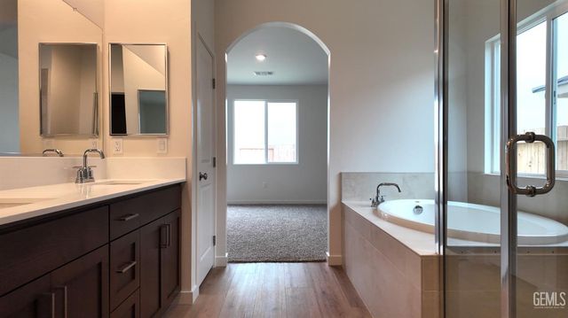 7408 Cryosphere Street, Bakersfield, CA 93311