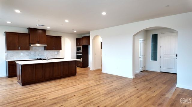 7408 Cryosphere Street, Bakersfield, CA 93311