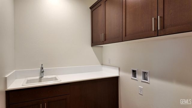 7408 Cryosphere Street, Bakersfield, CA 93311