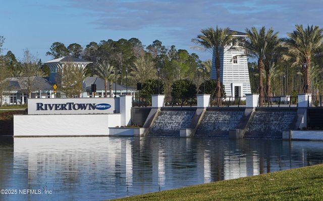 399 SIR BARTON Drive, St. Johns, FL 32259