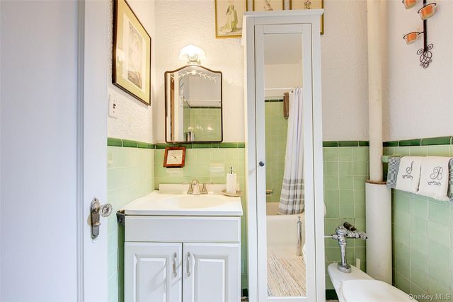 109-14 Ascan Avenue 1K, Forest Hills, NY 11375