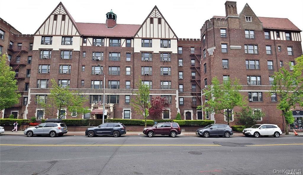 109-14 Ascan Avenue 1K, Forest Hills, NY 11375