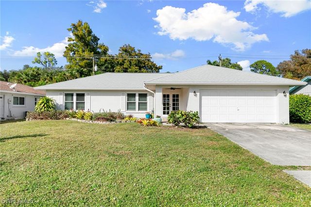 4523 Robin AVE, Naples, FL 34104