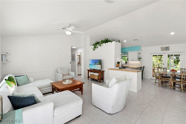 4523 Robin AVE, Naples, FL 34104