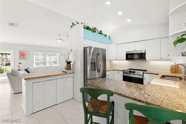 4523 Robin AVE, Naples, FL 34104