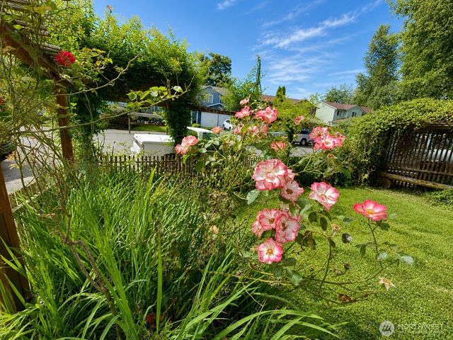 6521 94th Street NE, Marysville, WA 98270
