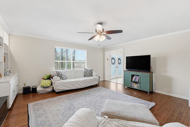 13311 Beckenham Drive, Little Rock, AR 72212