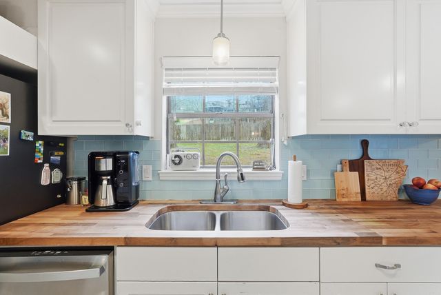 13311 Beckenham Drive, Little Rock, AR 72212