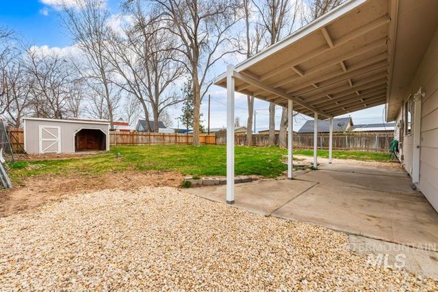 456 N School, Kuna, ID 83634