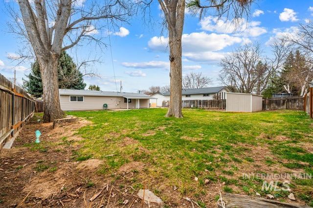 456 N School, Kuna, ID 83634